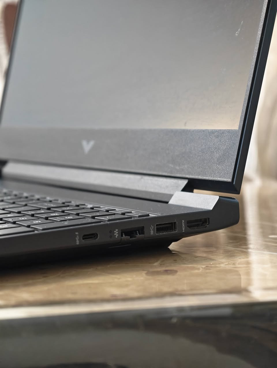 لابتوب HP Victos بكارت 4060 قدرة 140 واط
معالج AMD Ryzen™ 7 8845HS فئة HS يعني اقوى اداء معالج 8 كور و16 ثريد

الكارت NVIDIA® GeForce RTX™ 4060 يجي بواطية 140 واط اقوى واطية للكارت

الشاشة: 15.6 بوصة FHD IPS، بتردد 144Hz

512GB SSD

16GB DDR5

الشاحنة 200 واط 
الابتوب نظافتها 95% وتشغل اقوى الالعاب باعلى فريمات مشغل عليها رينبو وcs2 بحدود 230 فريم على دقة 2k
ومشغل عليها ارك ريدرز على دقة 2k 155 فريم
عارضها بمليون و300
ووياها انطي هدايا
جنطة
ستاند تبريد 
هاب من شركة كريم لايون
وبيها مجال بسيط جدا
مكاني بغداد حي البنوك
***********
