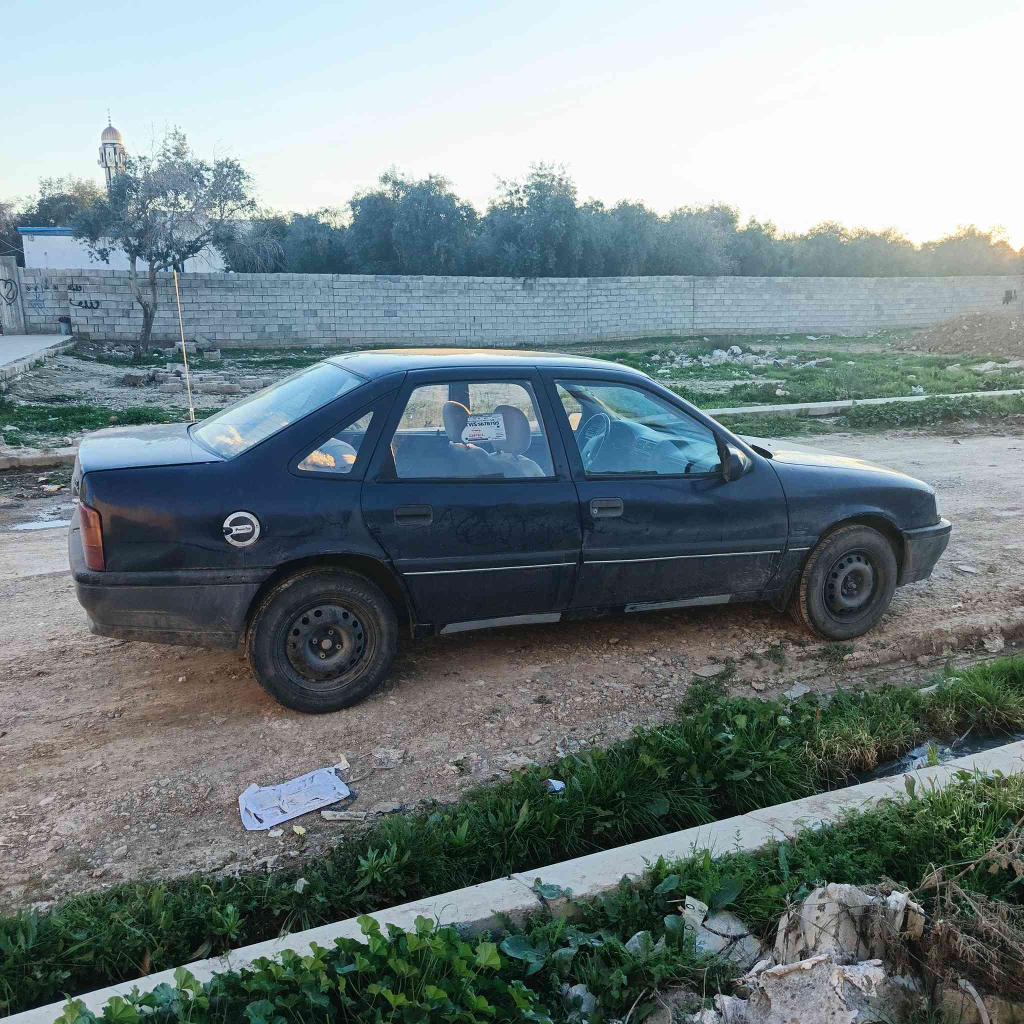 فكتره حجم18 توماتيك  وضع شركه  بدون صبق  بدون تقحيل رقم ألماني كاربون بانزين بيه محرك كير شرط لا صرف ولا نفخ
سياره ستيرن بور  كهربايات كله شقاله تايرات جدد  طخم جديد مبدل سياره مال بيت السعر 44 و بيه مجال قليل عنون  موصل أيسر  حي القاهرة الهاتف ***********(( (((( ***********
