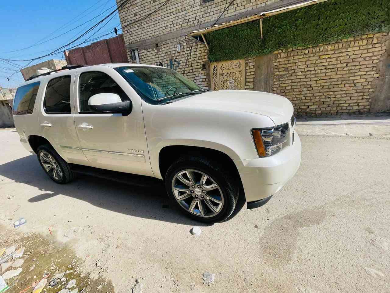 اسلام عليكم
شوفرليت تاهو أدوات 
مكفوله من الكص 
دخول جديد
الموديل: 2011
المواصفات 
 فول عده الفتحه LT
مقاعد جلد 
داخل عسلي 
دلعه كهربائيه 
كشنات تفئه تبريد 
مرايات كهربائية 
ويل حجم 22 
———————————
أدوات أدوات ادوات
———————————
السعر 125 بيه مجال 
البيع فقط بدون مراوس 
اي استفسار لتصال
مكان السياره بغدااد 
الاستفسار/ ***********
