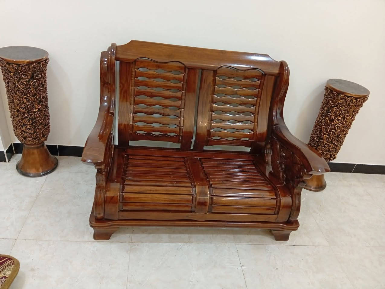 قنفات 9 مقاعد منشأ كوري..زان صاج..نقش تنين.. السعر..400..شراي يتصل ***********..وات ساب..***********...يوجد سياره توصل.. نظافه %100....
