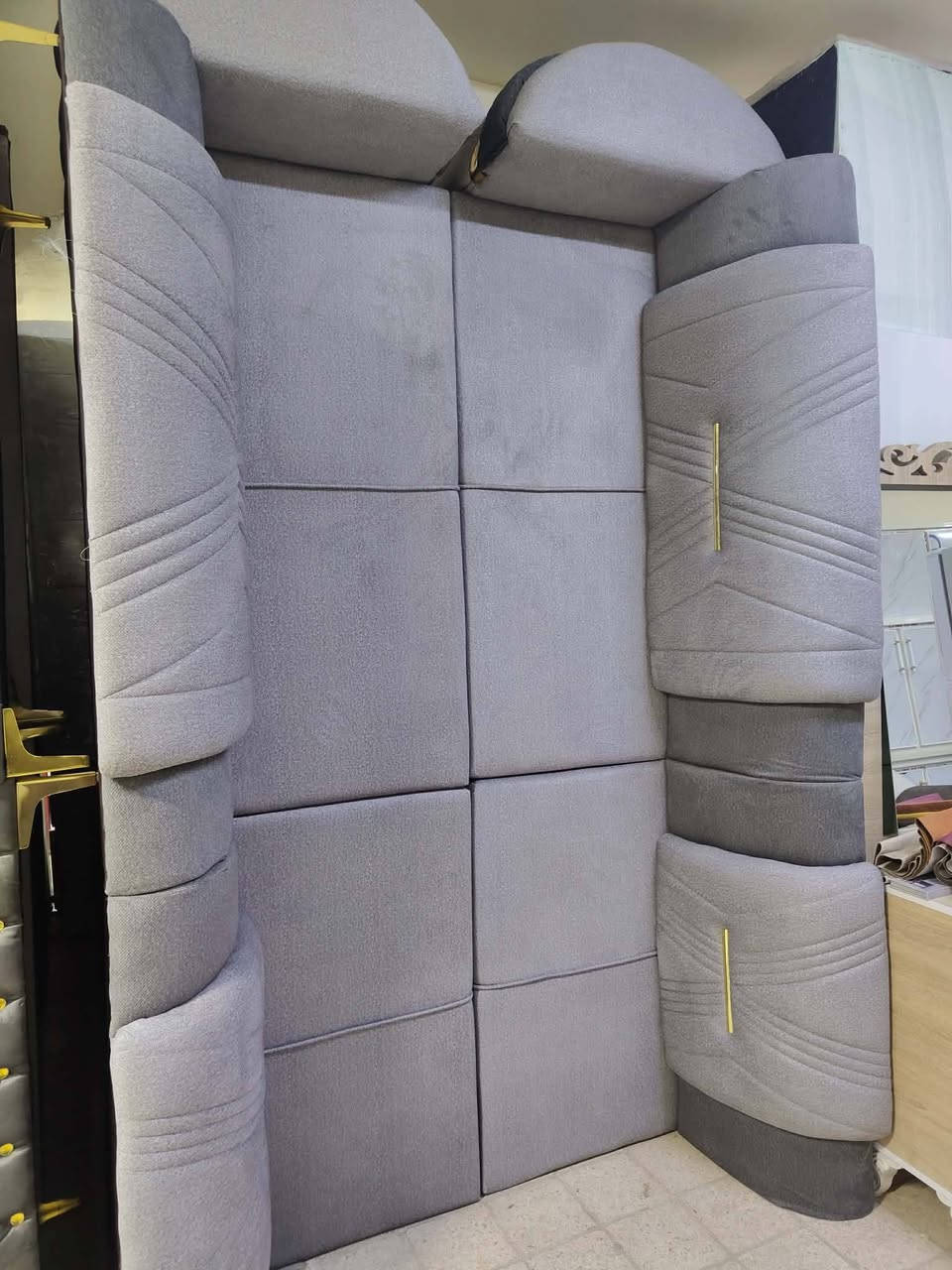 معرض زياد الأثاث المنزلي
وصول وجبه جديده من الدواوين شغل الموصل حطاطه شغل ثقيل الخشب جام روسي رباط انج ونص 
رجل خشب مع وصل ضمان الجودة 
العنوان تكريت شارع الزهور خلف افران الكرخ وقاسم مول معرض زياد الأثاث المنزلي 🫴 
***********
