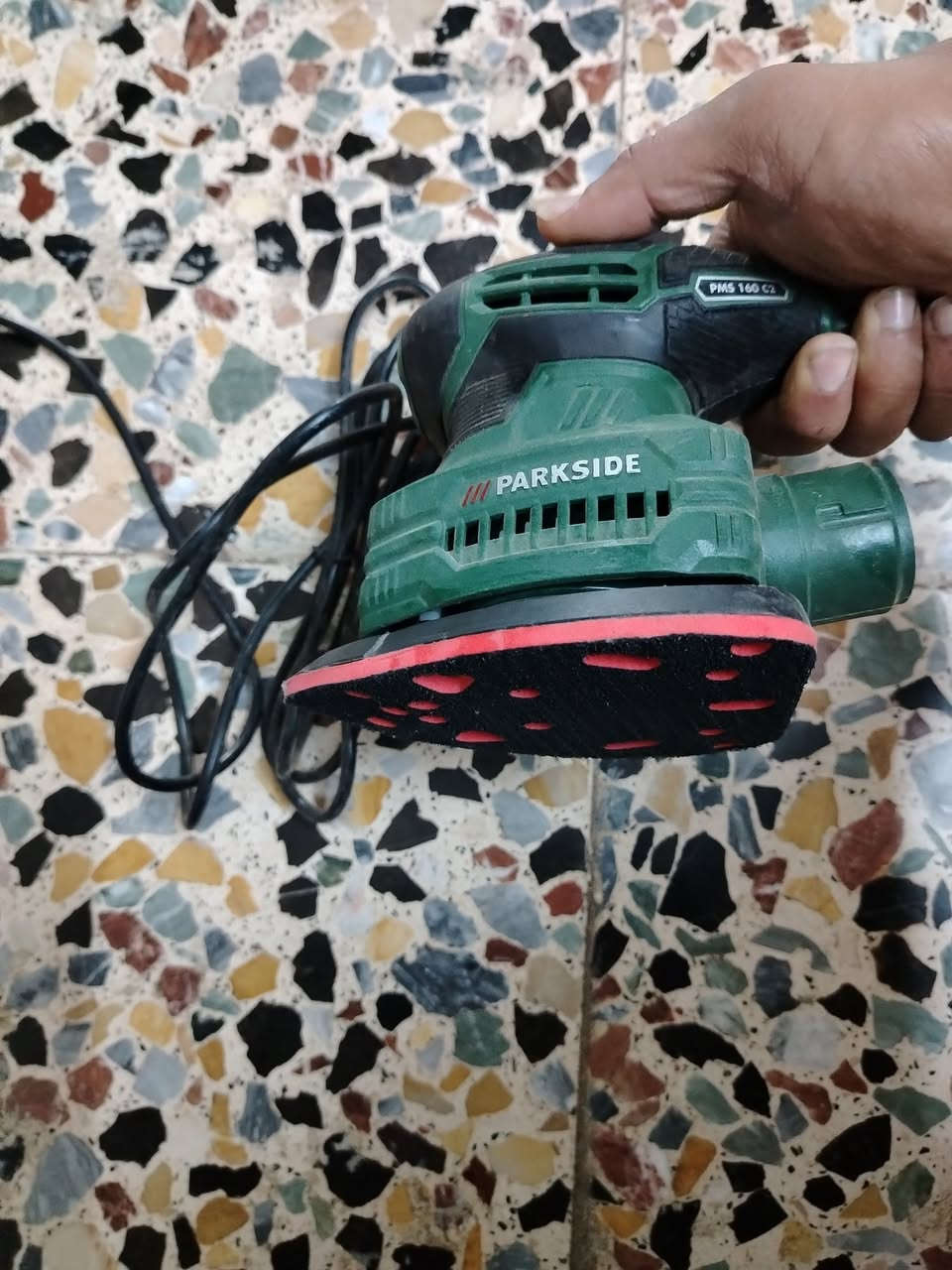 ماكنة تنعيم تفيد صباغين النجاجير اصلية سعر 20 للحجز ***********
