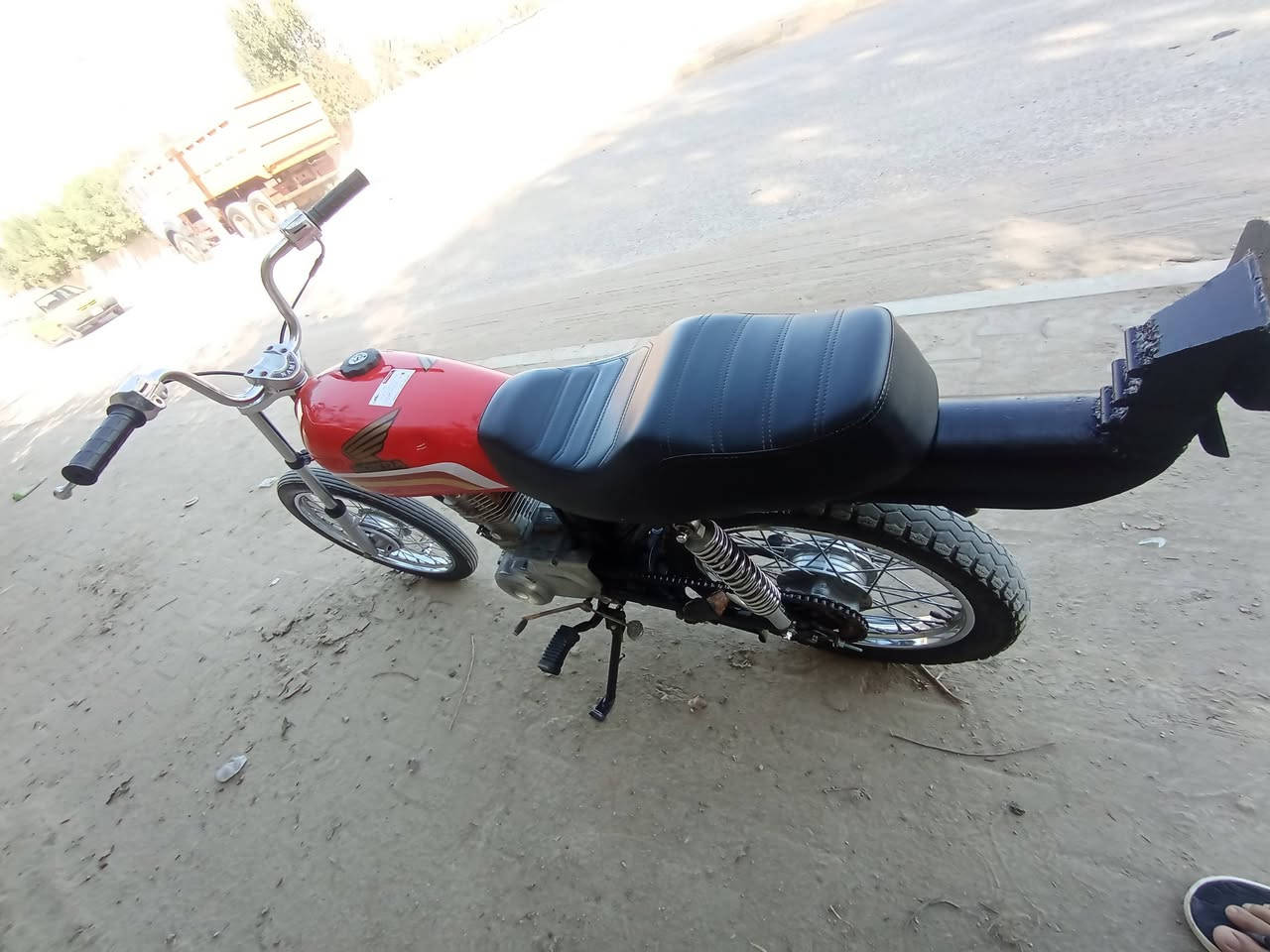 للهم صلي على محمد وال محمد ❤️ 
سلام عليكم دراجه للبيع نامه شلامجه موديل 21 كلك مكينه شاصي كفاله الدراجه كلش حلو وخير من الله مكفوله من نضوح وتبخير الدراجه احله من الصور سعرها 425 وبيها مجال مكاني ديوانيه قضاء الحمزة الشرقي رقمي ***********
