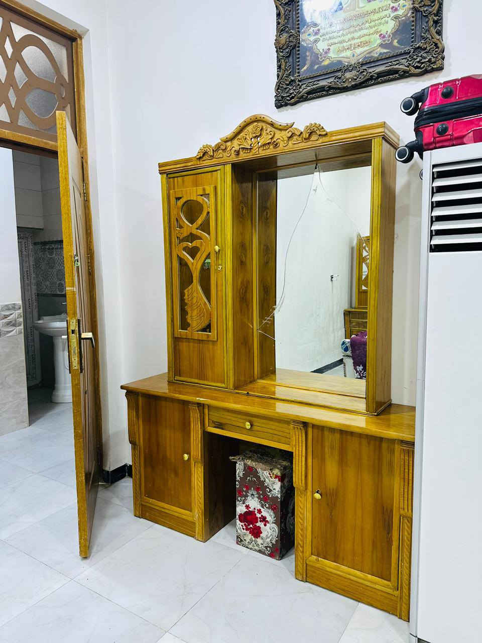 السلام عليكم غرفه نوم تسكام سعره 1400الف قفل قفل صايره عليه ب مليونين *********** مكاني الاسكان
