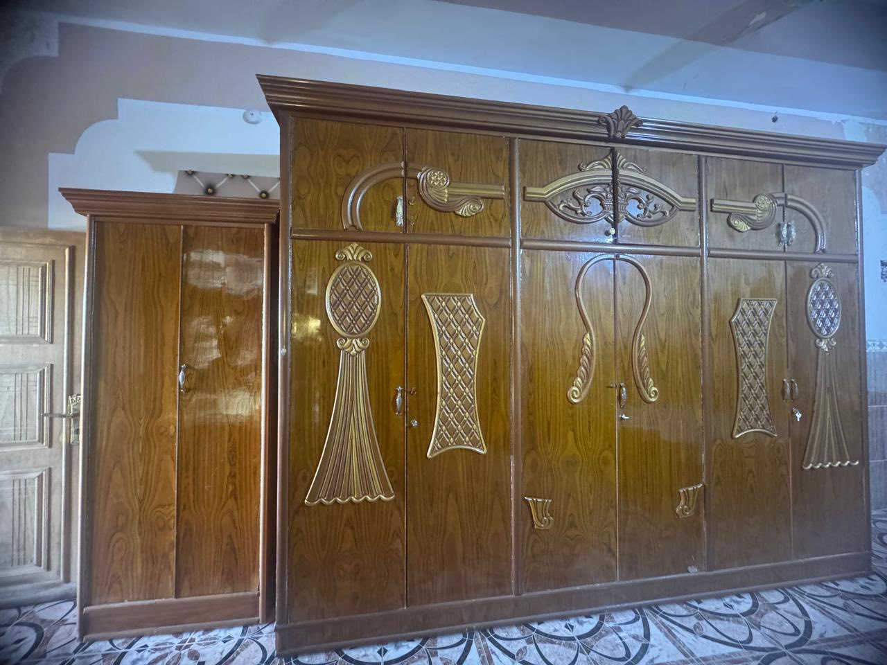 السلام عليكم غرفه اخشاب احطاطه مليون ونص وقابل للتفاوض  رقم مكلف بنشر 📱 الهاتف ***********
