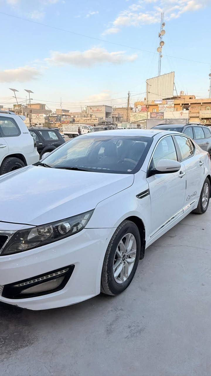 السلام عليكم
اوبتما 2011 خليجي جاهزة من كل شي 
حادث باب السائق فقط والباقي شخوط فقط
كير محرك تبريد تدفئة كهربائيات لغود شاصي مكفولات 
 118 وبيها مجال
مكاني ابي غريب 
 *********** واتساب
