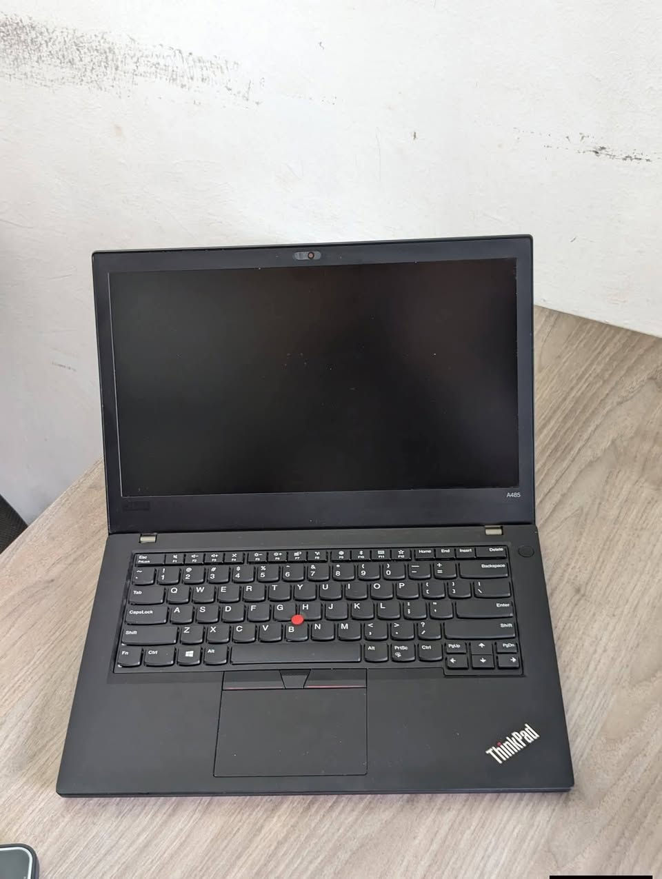 لابتوب Lenovo ThinkPad A485
⚜️ المواصفات:
⚜️ المعالج: Ryzen 5 — الجيل الثامن
⚜️ الرام: 8 GB DDR4
⚜️ الهارد: 256 GB SSD
⚜️ حجم الشاشة: 14.1″
⚜️ كرت شاشة خارجي: 2 GB
⚜️ البطارية: ليثيوم ممتازة تدوم لساعات طويلة
🎁 الهدايا والملحقات:
• حقيبة لابتوب
• شاحن لابتوب
• ماوس
• ماوس باد
• تغليف احترافي (داخل كرتونة)
🛡️ الضمان والخدمات:
• فحص اللابتوب و مقارنة المواصفات و النضافة قبل الاستلام عند المندوب.
• ضمان أسبوع كامل بعد الاستلام.
• تنصيب ويندوز حسب الطلب مع جميع البرامج الأساسية و Office مثبتة.

السعر : 280 الف دينار 
🚚 التوصيل: التوصيل متوفر إلى جميع محافظات العراق


**إذا كنت صاحب هذا الإعلان وتريد حذفه لأي سبب، رجاءا أرسل رسالة إلى الدعم الفني**