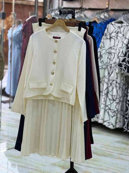 طقم انيق كوالتي عالي قماش دابل ايطالي
قياس 48/46/44/42/40/38/

#سعر قطعة 35 الف فقط

ملاحظه //تصوير حقيقي من محل

للحجز واستفسار مراسلتنا على الخاص 

او واتساب ***********
