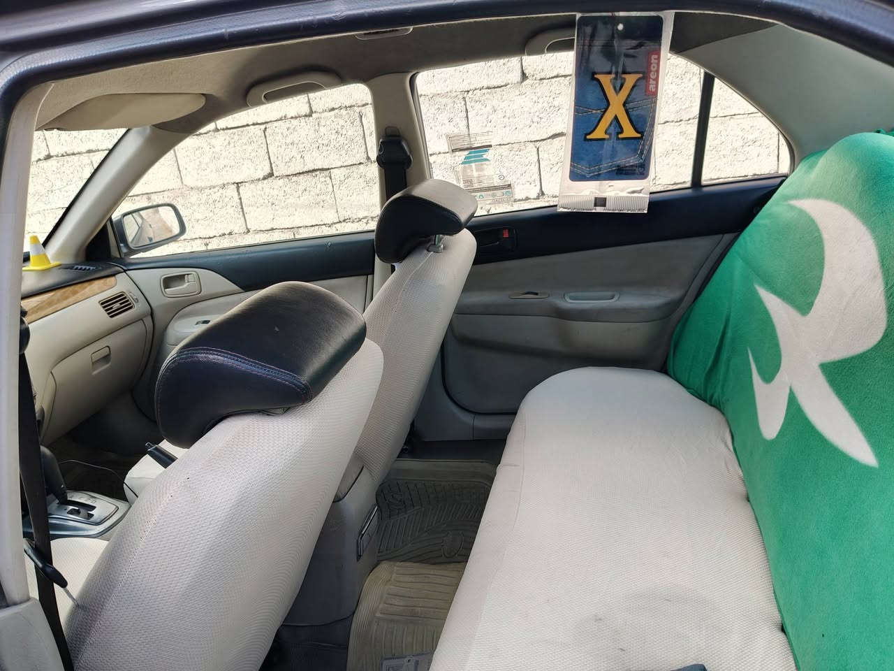 السلام عليكم ورحمة الله
رقم ديالى بأسمي رقم جديد دولي هزة جديدة محرك جديد صدر جديد تبريد تدفئة جيد جداً بيها جاملغ خلفي . بدون دواخل العنوان بغداد المدائن السعر 75 بيها مجال هاتف ***********
