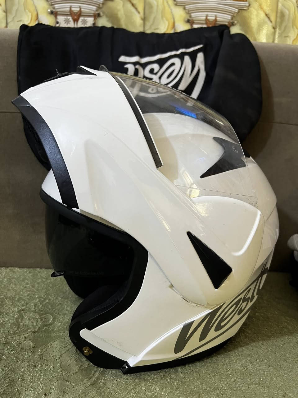 شباب اذا تفيدكم خوذة قياس M سعرها 35


**إذا كنت صاحب هذا الإعلان وتريد حذفه لأي سبب، رجاءا أرسل رسالة إلى الدعم الفني**