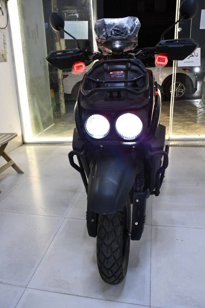 السَّلَاْمُ ‌‌عَلَیْکُم‌ ‌وَ ‌‌رَحْمَةُ‌‌ اللّٰهِ‌ وَ ‌‌بَرَکَاْتُه‌ سەرەتا بەناوی خوای گەورە، ئەم ماتۆڕەمان هەیە،  ١٢/١/٢٠٢٦  بە سفری دەر کراوە زۆر کەم ڕۆشتوە و هیچ کەوتن و شوختێکی نیە و لۆک لۆکە، مەکینە ١٥٠ قاچ حاسە گێچ ئەلیکترۆنی لایت بەقوەت وەک زینۆن ئیشارەت و لایتی دواوە لیده شوێن شەحن کردنەوەی موبایلی هەیە شوێن بەرداخی هەیە سنوقێکی گەورەو باشی هەیە کامل ئەملاو لای درعە لە کەوتنا نایەڵێت لاشەی ماتۆڕەکە عەزێتی ببێت ، وەک و قوەتیش بەقوەتەوەو باش دەڕوات ،هەرکەسێک مشتەریە لە سلێمانیم نامە بنێرێت.


**إذا كنت صاحب هذا الإعلان وتريد حذفه لأي سبب، رجاءا أرسل رسالة إلى الدعم الفني**