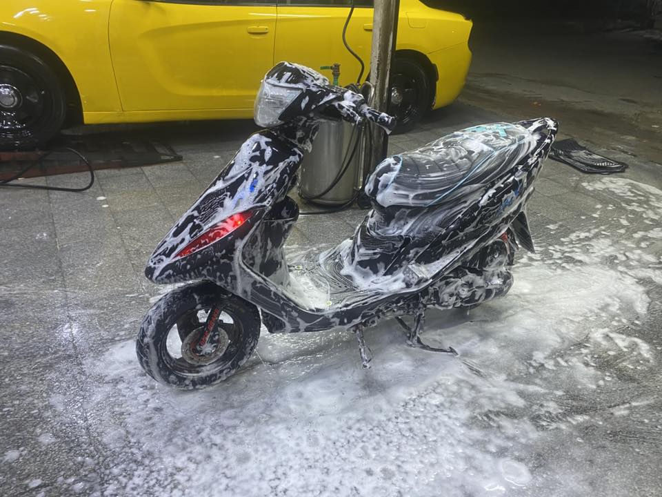 سلام عليكم ماكس عدله للبيع كفاله عامه  دراجه نضيفه مكان ناصريه مركز سعر 600 وبيها مجال وبيها لايت زنون وإذا اكو مرواس حسب القناعه


**إذا كنت صاحب هذا الإعلان وتريد حذفه لأي سبب، رجاءا أرسل رسالة إلى الدعم الفني**