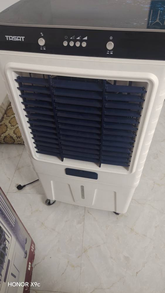مبرده جديد ما استعمال اهوايه نضيف كلايش مابيه سعره مناسب الي يتواصل وياي *********** كركوك, العراق
