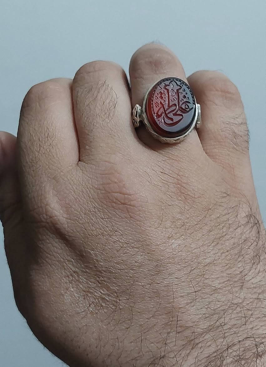 عقيق يماني احمر منقوش علي فاطمة خط كوثر صياغة يدوية ثقيلة قياس 22 بغداد ***********
