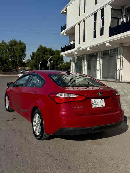 كيا سيراتو 2016 خليجي 
مكينه 1600
مواصفات عاديه
سياره كامله مابيها نقص
صبغ دعاميات وباب السائق فقط
ماشيه 100،000km
مكان السياره الحارثيه
للاستفسار اتصل
***********
السعر 12,000$ بيه مجال حك الجيه بغداد
