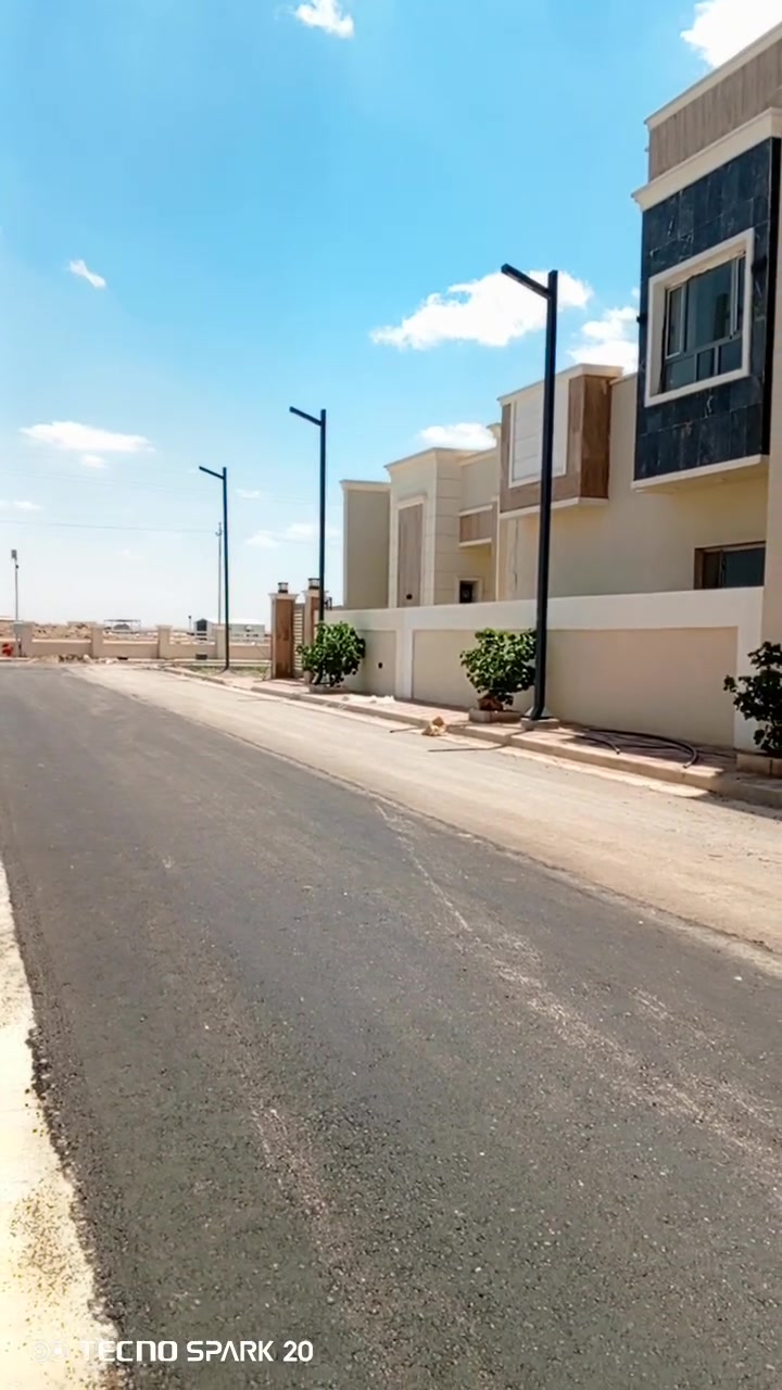 دار للبيع في مجمع دار السلام بسعر مناسب جدا للتواصل على الرقم التالي ***********
