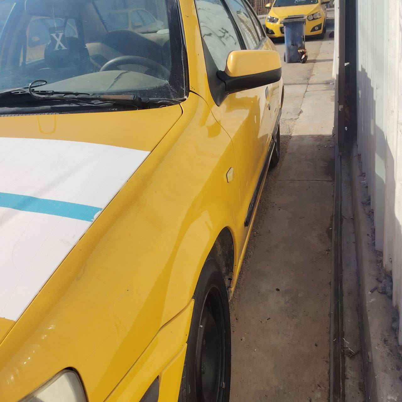 سلام عليكم سمند موديل 11للبيع بسمي رقم انكليزي تحويل ثاني يوم السيارة جاهزة تخم تاير كير ومكينة مكفولات تبريد شغال السيارة جاهزة السعر 33رقم لهاتف ***********
