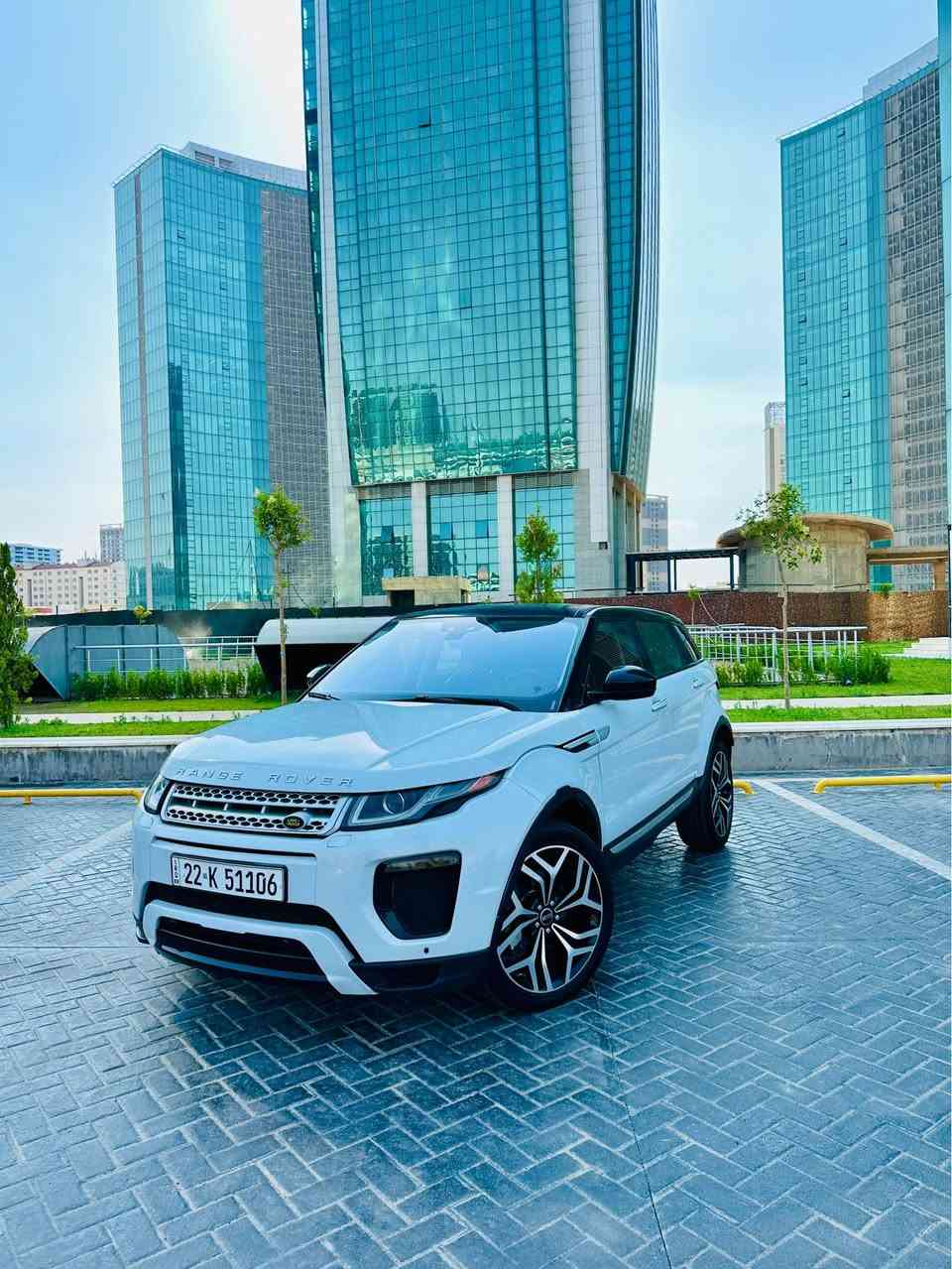 للبيع و بسعر جوة سوك و بسعر اقل من توسان ابلاش بلنسبة للنظافة و مواصفات 💯💰

🇬🇧🇬🇧 RANGE ROVER EVOQUE HSE 2018  🇬🇧🇬🇧

للبيع فقط بدون مراوس 👍🏻

موديل : 2018
وارد : امريكية 
ضرر : فقط بوند صبغ و شبر بلجملغ بدون داخل و بدون ارباك كله شرط و سليمه 💯
لون : ابيض سقف اسود بلاد 💯

رقم شاصي : 

SALVR2RX7JH278655

محرك : 4 سلندر 2000 تيربو
ماشية : 45 الف ميل
نسبة النضافة : %99 ماشاء الله جديدة 👍🏻
رقم السيارة : اربيل الدولي الجديدة
سعر السيارة : 165$💰 ورقة فقط جوة السوك و بلعافية على اليأخذه 🙏🏻
مكان السيارة : اربيل
 
رقم تليفون و واتساب : 

***********
***********

⚜️⚜️⚜️⚜️⚜️⚜️⚜️⚜️⚜️⚜️⚜️⚜️⚜️⚜️⚜️ 

مواصفات فول 💯

بيبان كله بصمة • صندوق كهربائية و شفط • رادارت • حساسات • كامرة الخلفية • بانوراما طول السقف • كير ماوس • شاشة جبير و كار بلي و لمس • بريك لمس • كشنات كهربائية و خزن و هيتر • شفتات بلستيرن • سستم سماعات هامان كاردون • دبل اكسل و مودات القيادة • اوتو ستارت ستوب •  مرايات شفط و بعد كلش اهواي مواصفات 💯

************************

محرك و كير و كهربائيات و تبريد كله شرط بدون اي خلل او نقص 💯

السيارة بأسمي تحويله نفس اليوم حاضر تريد وكاله هم تدلل 👍🏻

سعره : 16500$ 💰 يعني 165 ورقه و بيها مجال قليل ابلاش بلنسبة للنضافة و مواصفات بلعافية عل يأخذه 🙏🏻 أربيل, العراق

