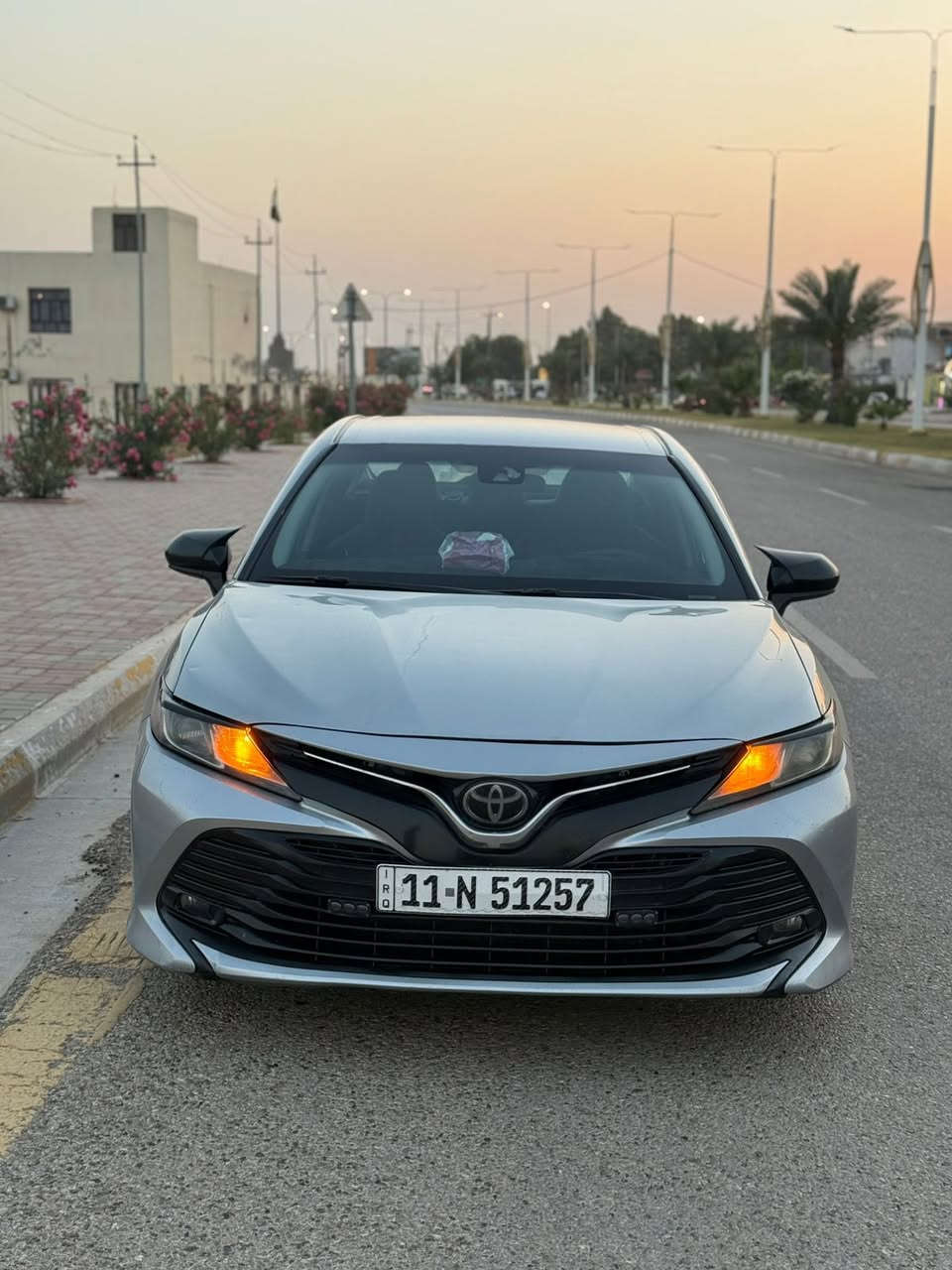 سلام عليكم مكلف بالنشر اتصل على صحاب سياره
كامري 2019بانزين 

وارد امريكي

حادث فقط  بنيد وجاملغ امامي بدون دواخل 
مواصفات LE + 

بيها صبغ  فقط صفحه السايق بدون قطرة دواخل حادث امريكا بنيد وجاملغ نفس الصفحه  والبقيه باب وجاملغ خلفي اثر شخط بدون لا دواخل ولا حادث 

وشرط الك الفحص والسونار وين ما تحب 

بصمه 
رادار امامي 
شاشة كبيرة
جام كله اوتو 
تتبع مسار 
نقطة عمياء 
تحكمات ستيرن 
مثبت سرعة 
السيارة ماشية ١٩٠ كم وليس ميل 
رقم بغداد  جديد 
الاتصال ***********
سعر السيارة 148$ 
مكان السيآره الأنبار حبانيه قرب الفلوجه 

ملاحظه اخوان السياره جاهزه ومديومه ادامه كامله ع آخر حبايه بلاديه بوضع الشركه الف دينار ما تصرف عليها
