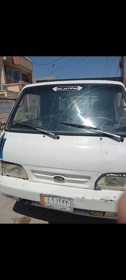 من رخصة مدير الكروب كية بنكو موديل ٩٦ ديالى مشروع وطني بإسمي سيارة كايم محركهة وصدرهة تعبان رايدهة ٣٧ هذا رقمي ***********
