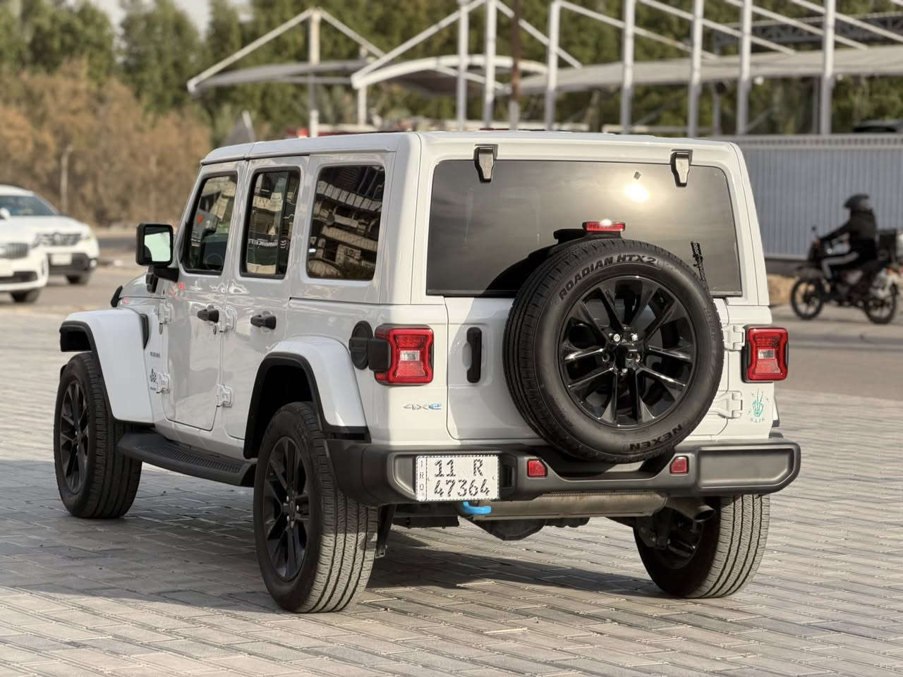 ياالله
السلام عليكم جيب رانكلر صحاري 4Xe 2024  وارد امريكي
Jeep Wrangler Sahara 4Xe 2024 white 2.0L 4 

حجم المكينه : 2000 تيربو + هايبرد + هجين شحن منزلي
المسافه المقطوعه : 13 الف ميل       
                       الضرر : بنيد مبدل نفس الون  
                    الايرباك : برده + دركه 
  
#المواصفات 

1.قماره تتفصخ صير كشف

2.بصمه 

3.لوكير

4.كشافات عدسه

6.شحن خارجي

7.هيتر بالاستيرن 

8. شاشه

9.هيترات بالكشنات

10.تشغيل عن بعد

11.كشنات جلد

12هيترات بالكشنات

13. دمام خلفي

14.كامرا امامي وخلفي

15.كشنات كهرباء

16.رادار امامي

#السعر  : الطلب في التعليقات سيأتي اليك مباشرة 

تفاصيل اكثر هذا رقمي *********** تحياتي 

مكاني بغداد حي الجامعه
