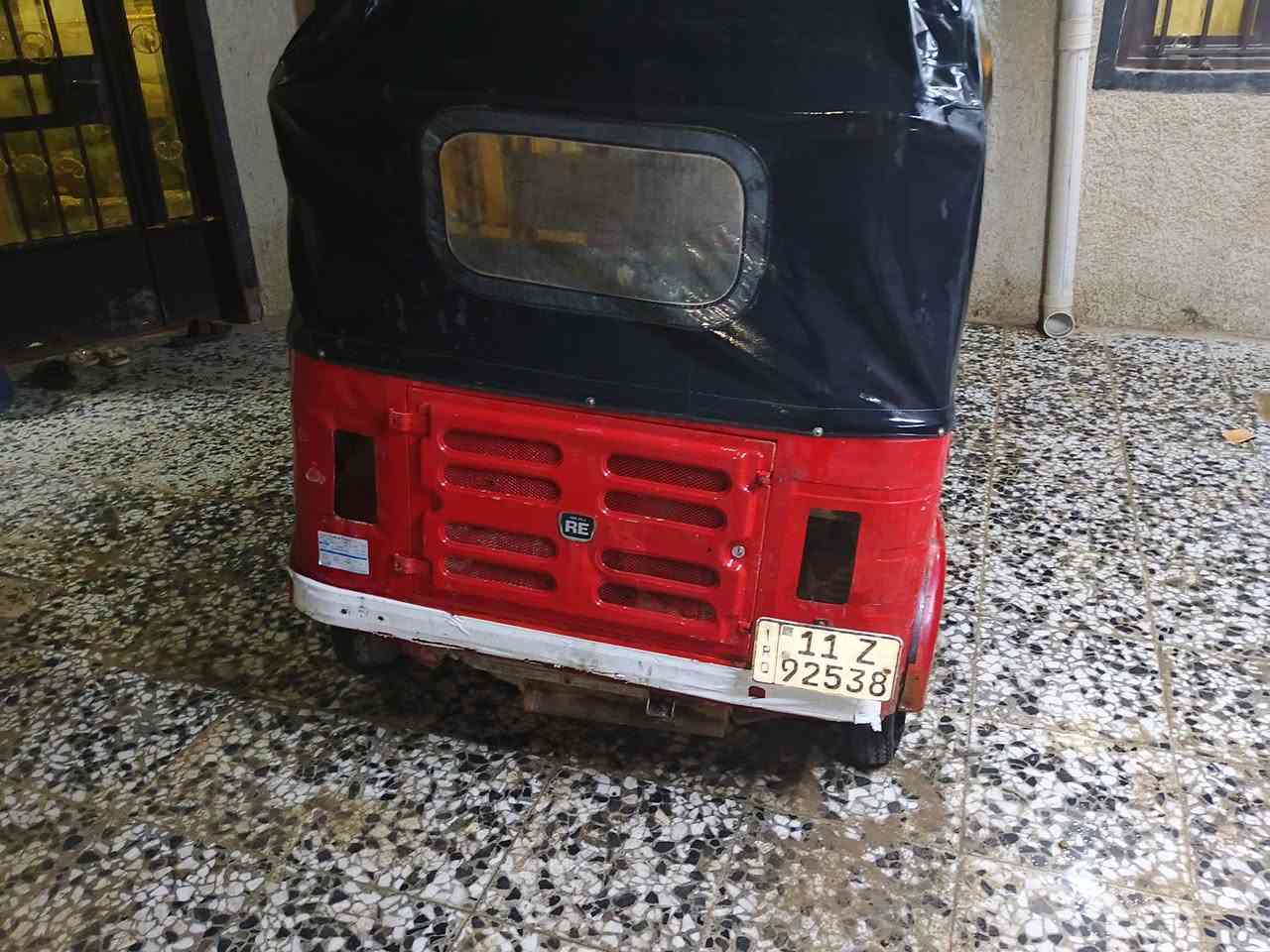 سلام عليكم تكتك للبيع موديل 18 مكينه 20 رقم وسنويه مكاني بغداد سعر 4500وبيه مجال هاذا رقمي *********** واتساب بي متواجد 24ساعه
