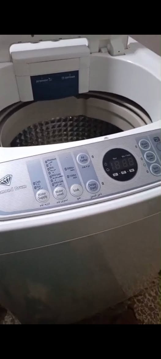 غسالة سامسونج باللون الأبيض وزن 17 كيلو استعمالها حيل قليل مابيها خدش 500الف وبيها مجال الشاري يدخل خاص


**إذا كنت صاحب هذا الإعلان وتريد حذفه لأي سبب، رجاءا أرسل رسالة إلى الدعم الفني**