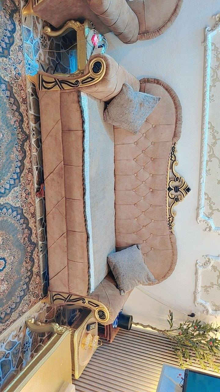 السلام عليكم تخم للبيع ملكي ١٠ مقاعد هوه والطبلات التخم نضيف ما طاب تصليح ابد مكاني العزيزيه شارع المحكمه القديمه يم المستوصف السعر ٦٥٠ وبي مجال الخاص مفتوح او عل رقم *********** او ***********
