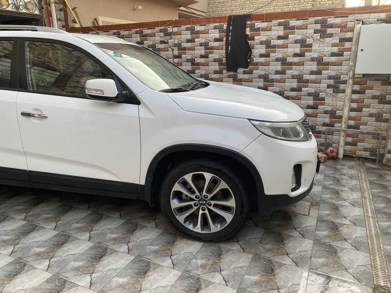 سورنتو 2015 خليجي 
مكفوله
ماشيه 93
العنوان حله 
***********
