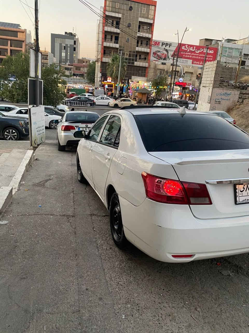 بيوايدي ٢٠١٣رةقةم بخداد سةنةوي سةوزي لةگةلةگيرئؤتؤماتيك گيرومةكينةي كامرية جواربستؤنةبةنزين زؤركةم ئةخوات بيشوبشتي كةبسة بةسمةوسلايدوسوكان فؤليؤمة جوارجام كارةبائاوينةكارةباية تنؤلةتةبريدة هةموگياني كارةباي مةزبوتة سعر٣٤گةلاوموعامةلةية سليماني *********** السليمانية, العراق
