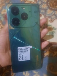تكنو بوفا 6 برو فايف جي انكسرت شاشتة وبيه خط سعر 75قفل
