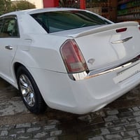 كرايسلر 300 • بالصوره