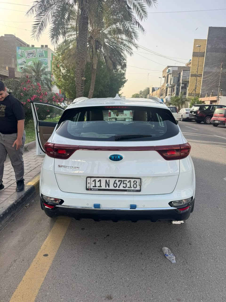 السلام عليكم 

للبيع كيا سبورتج 2021 خليجي بيسك 

المواصفات

شاشة انفكيشن

اريل انفكيشن

تبريد قطعتين 

حساس خلفي

مري شفط

اشاير بل مري

سايد بريك رجل

كروس سرعة 

كامرة خلفية

يدات نيكل

فول تحكم ستيرن

شاشة اعطال

مانع تزحلق

سويج شخاطة 

ماشية 67الف كم 

رقم بغداد ب اسمي 

بيها تعديل بل جاملغ الايمن والبنيد وبيها رصعات ثنين بلقماره  

السعر 195 وبيها مجال

مكان السياره بغداد الشعب

للاتصال 

***********
