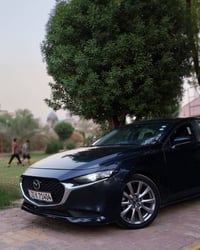 (( للبيع او المراوس  )) اليدور مازدا بسعر مناسب وبسعر الكوري اذا مو ار...