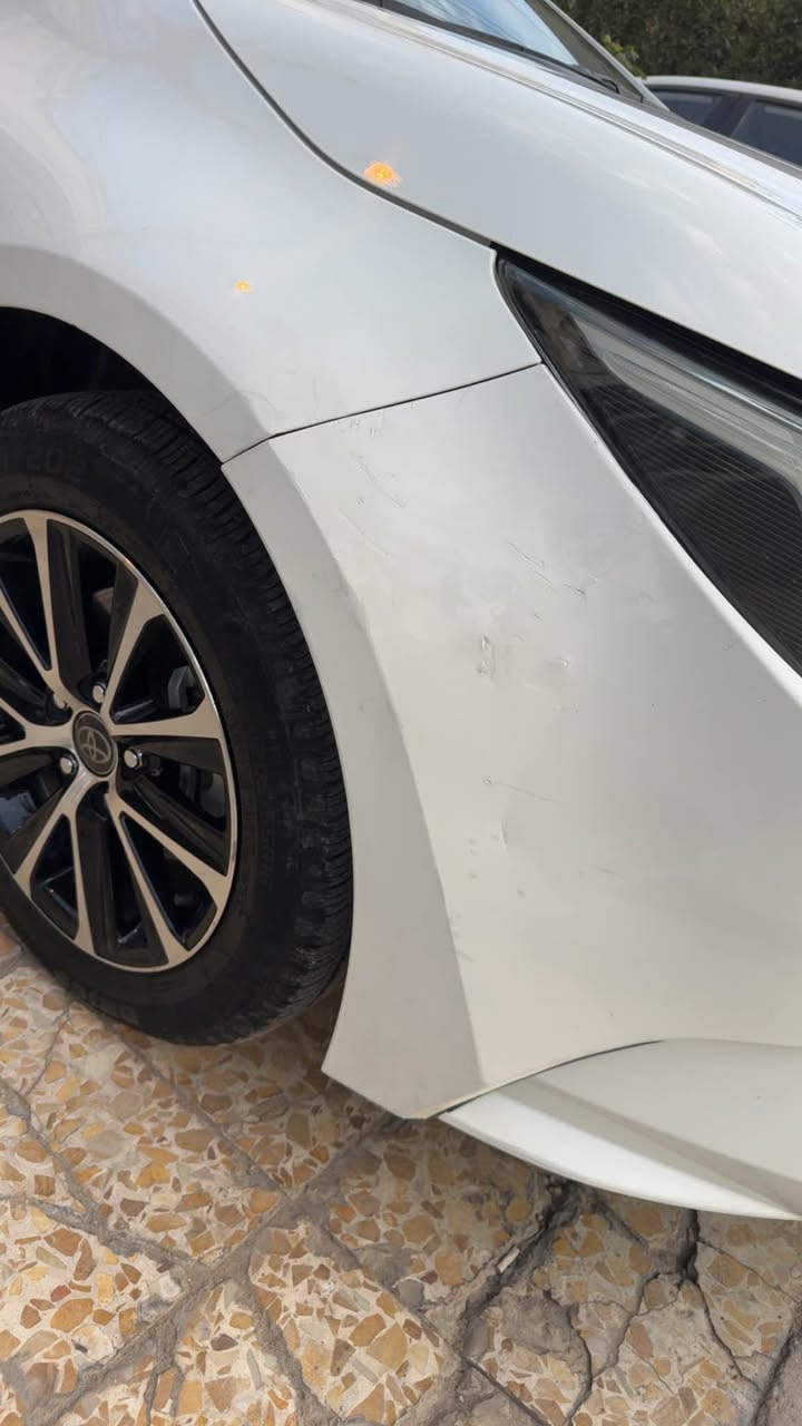 سلام عليكم 
للبيع كورلا هايبرد 
موديل 2024
رقم اربيل هزه وسنويه كله جديد
شكل الامريكي 
مكفولة ماعده بارد اقل الشبر بالجاملغ الامامي 
 فول مواصفات 
ماشية ٦٧ الف 
سيارة جديدة 
السعر: 143 ورقه وبيها مجال
مكان السيارة: بغداد العامريه 
للأستفسار: *********** بغداد, العراق
