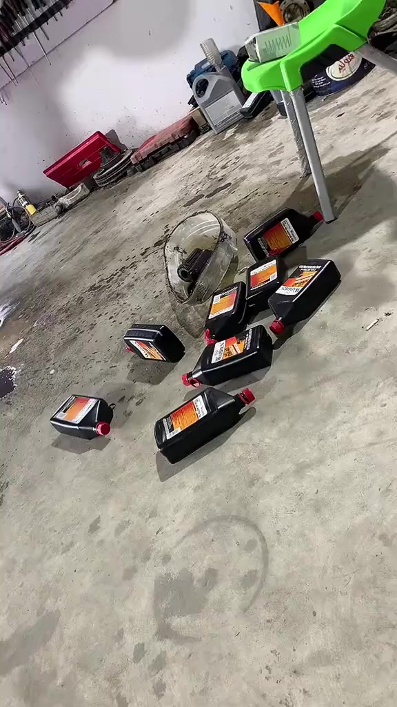 رمضان كريم 🌒
لاحصاب سيارات المارسدس حصرا خلي مكينتك بأمان مع زويت اصلية للحجز والاستفسار ***********
متوفر توصيل لكافة المحافظات
