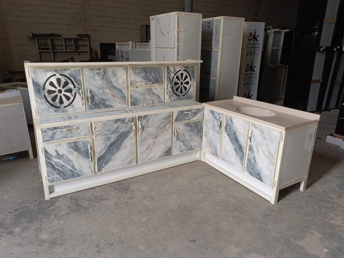 بسعر: 350  الف فقط  ✨✨✨
كاونتر متكامل بتصميم عملي وأنيق:  
🔸 كاونتر رئيسي بطول مترين  
🔸 ملحق إضافي  بطول مترين  (مساحة أوسع وتنظيم أفضل)  
🔸 سنك جاهز للاستخدام  

🪨 مرمر فاخر بقياس 1.20 متر  

🚚 توصيل مجاني داخل بغداد  
📦 نوصل لكل المحافظات  

📩 للحجز والاستفسار راسلينا خاص
@إشارة


**إذا كنت صاحب هذا الإعلان وتريد حذفه لأي سبب، رجاءا أرسل رسالة إلى الدعم الفني**