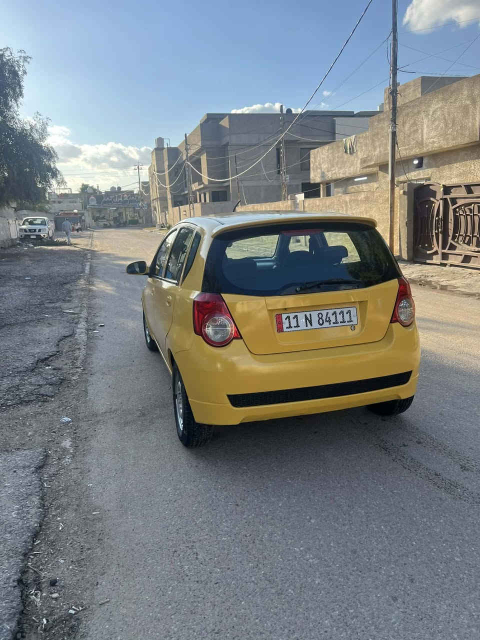 السلام عليكم افيو للبيع امريكي محرك 1600 اوتماتيك رقم بغداد انكليزي بيع او مراوس 40 وبيه مجال ***********
