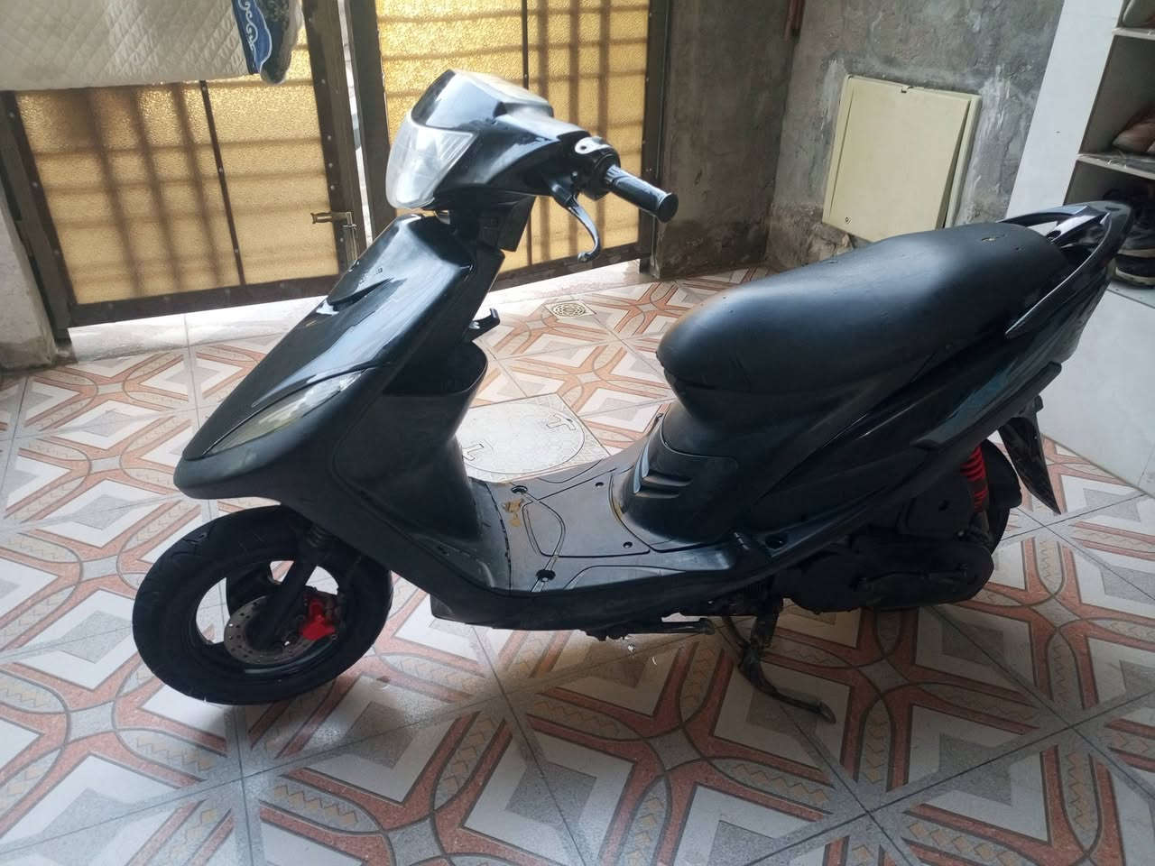 دراجه ماكس عدله
خير من الله الدراجه برغي مامفتوح بيه 
كهرباء كله شغال سلف هندر شغال 
السعر 550 
***********
