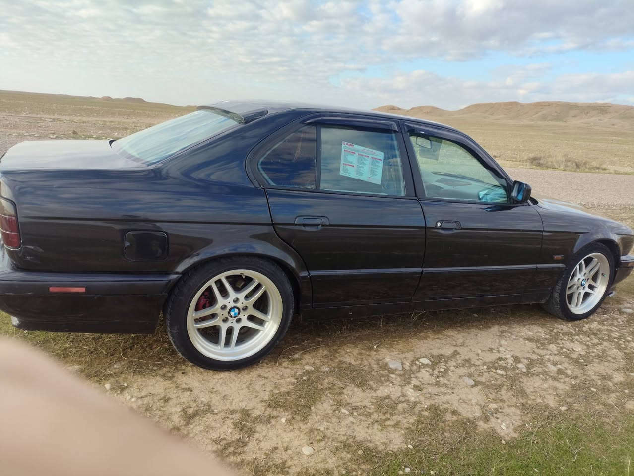 حجم 525مكينه 525 
مو ديل 93گير اوتوماتيك  تبريد تدفئه شغال صدر حداديه كله بشرط  سياره خير من الله كله بشرط سقف سلايت رقم اربيل هزه سنوي جديد لحد 2031بشرط تحويل وكاله عامه كله بشرط سياره خير من الله سعره 55بيه  مجال مكان سياره ديالي لاستفسار أكثر اتصال علا رقم ***********
