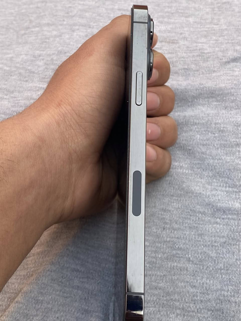 ١٣بروًماكس ذاكره ٢٥٦بطاريه٧٧مبدل شاشه مال جهاز ثاني وجهاز فول نضافه تجي بعينك تشوف ***********رايده ب٥٠٠ قفل قفل مو شراي لا يتعبني
