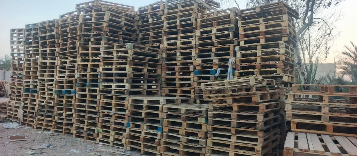 متوفر سكيب قياس 120×100 أرجل مكعب وقياس مترين في متر وعشرين بيع جمله فقط عنوان النجف الاشرف شارع كربلاء طريق ياعلي واتساب ***********
