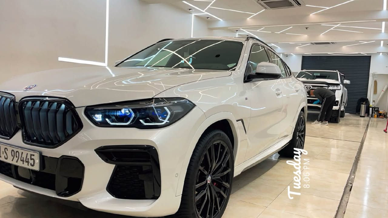 🔥 BMW X6 M50i 🔥
وكالة العروش وكالة العراق 

موديل 2023 حجم 50 

ماشيه 76 الف مكفوله كفاله
✅ محرك 8 سلندر تيربو
✅ مكفولة بكفالة عامة
✅ أعلى مواصفات (فول الفول)
✅ لون صدفي مميز وفخم
✅ سيارة نظيفة جداً وجاهزة للفحص

💎 قمارة روز رايز (نجوم سقف)
💎 شاشات خلفية للركاب
💎 سياقة ذاتية
💎 كاميرات 360
💎 هيد أب دسبلي
💎 رادارات ومثبت سرعة ذكي
💎 مقاعد جلد كهربائية مع الذاكرة
💎 تبريد وتسخين المقاعد
💎 تشغيل بصمة
💎 صندوق كهربائي
💎 نظام صوتي فاخر
💎 بانوراما
💎 ويلات رياضية قياس 22 إنج
💎 مواصفات كاملة لا تُحصى

السعر  62000$ 

📍 بغداد – نفق الشرطه معرض دار الشهم

📞 للاستفسار: ***********
