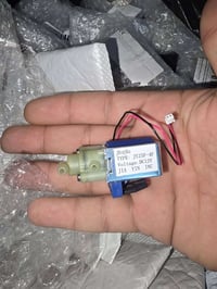 اكثر من ٢٠ قطعة • قطع غيار • الكترونيات منزلية