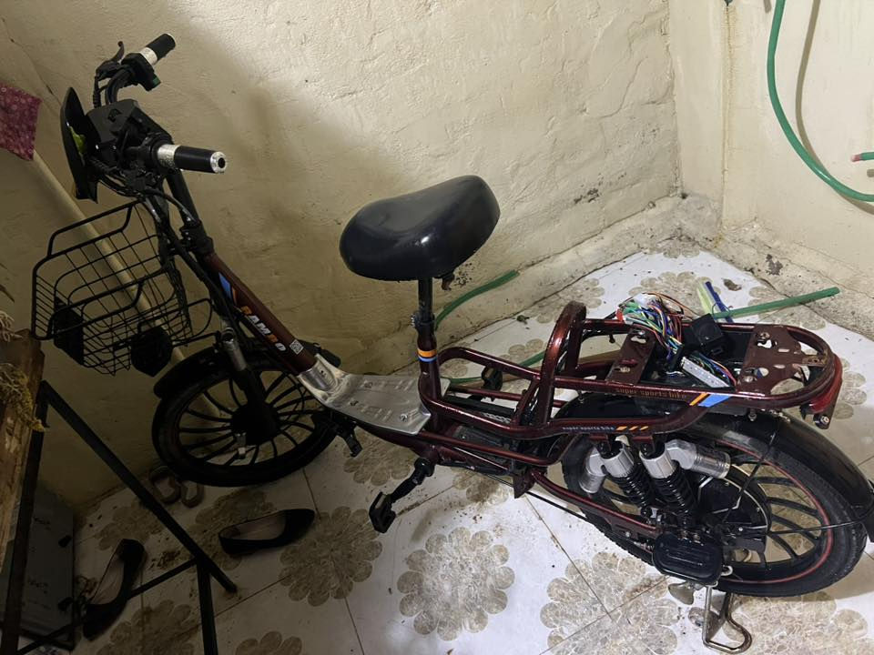 ماطور شحن للبيع بي عطل بالكهربئيات فقط الباقي كله شغال بطاريه ليثيوم جديد تواير جديد كله جديد فقط  بي عطل بالكهرباء انطي سعر عجبني ابيع وبالتوفيق للجميع


**إذا كنت صاحب هذا الإعلان وتريد حذفه لأي سبب، رجاءا أرسل رسالة إلى الدعم الفني**