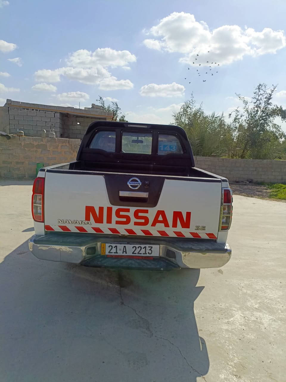 سلام عليكم سياره نيفار محور محرك كبير بطه موديل 2009 مكان ديالى كنعان رقم الهاتف ***********
