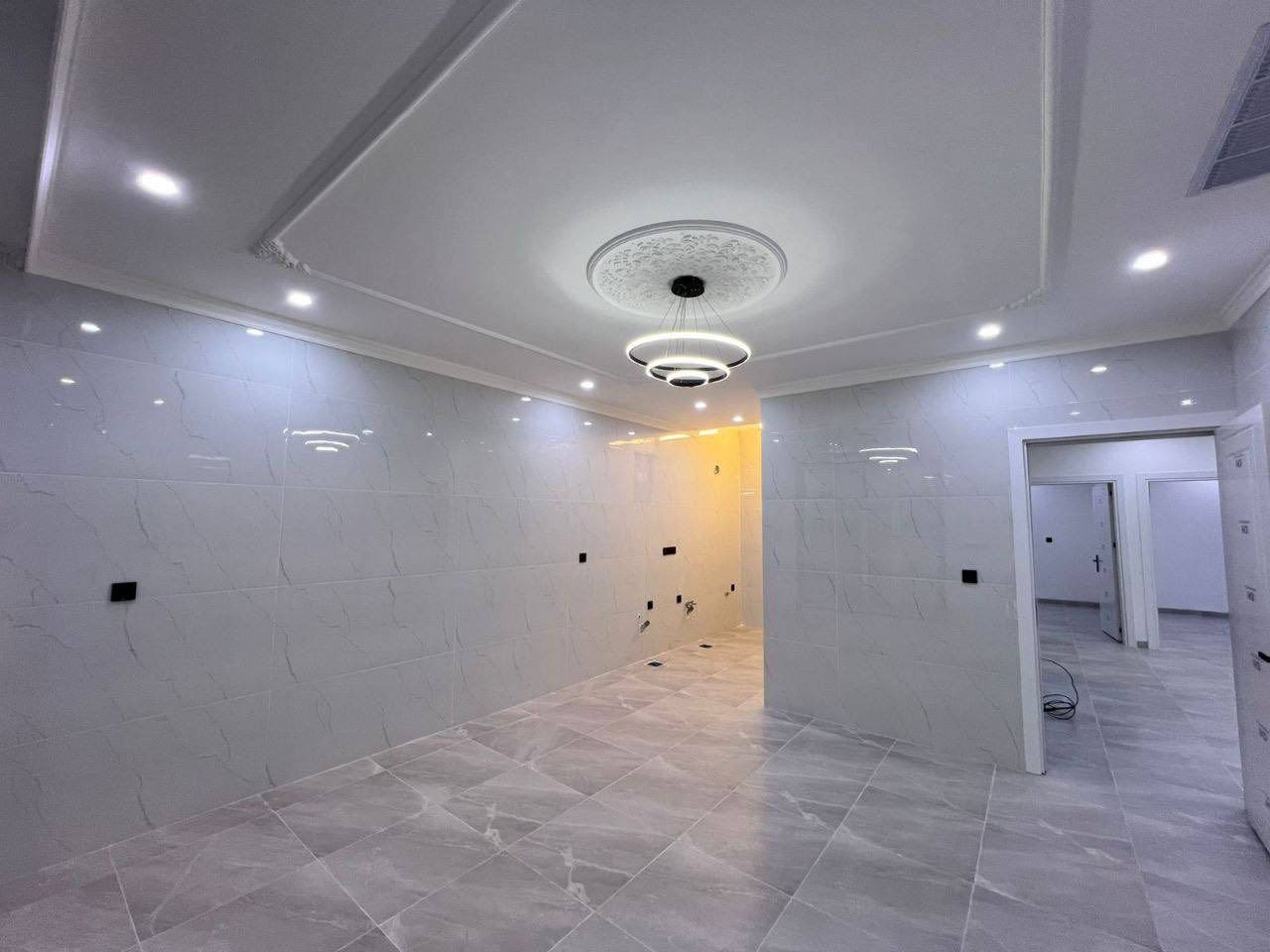 منزلين فول مواصفات للبيع في أربيل منطقة خمسه حصاروك 200م ركن+150م ع شارع 20 مقابل حديقة 
يتكون:-
6غرف
أستقبال
صالة
مطبخ
مجموعة 
للاستفسار:-
***********
***********
***********
**********************
في حال لم يتوافق العقار مع رغبتكم او لم يكن بقدر امكانيتكم زوروا موقعنا على تلكرام للتصفح على اكثر عدد من العقارات المتوفرة•https://t.me/miran_48
