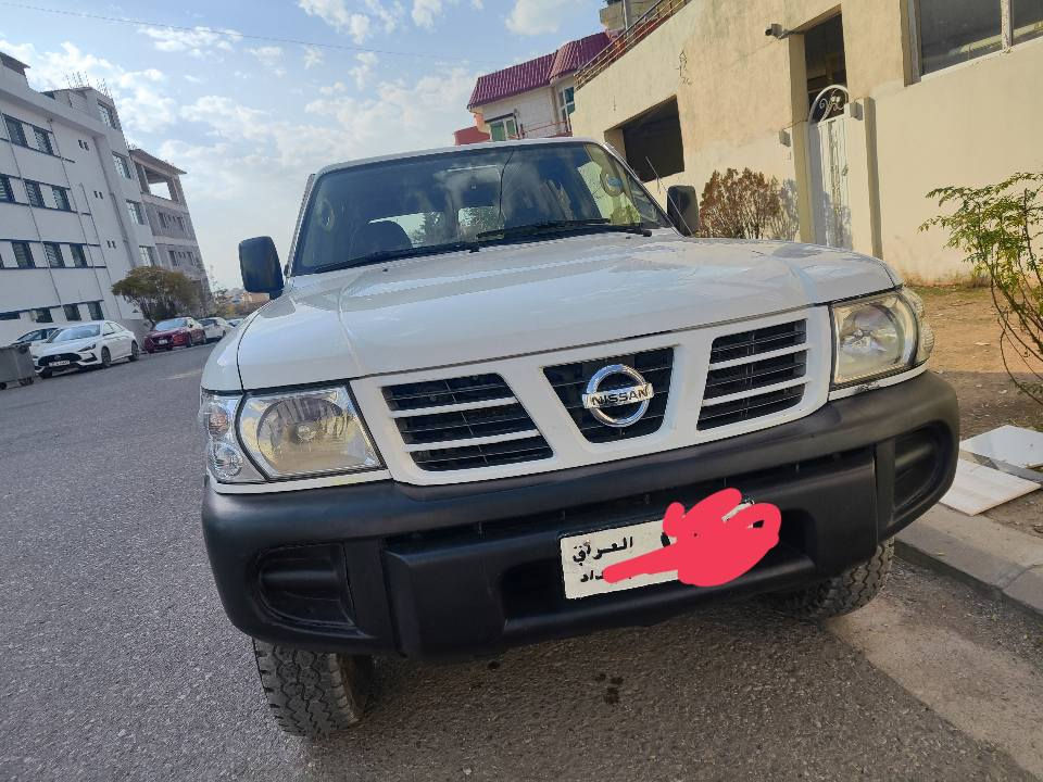 سەرەتا بەناوی خوای گەورە ... پاتڕۆڵ ٢٠٠١ . ناو ڕەساسی ..ئاڕمی سلێمانی .. یەک بستی بۆیاخە..  سەیارە کە لۆکەو هیژێر خۆمە . عەزێت نەدراوە. مەکینەی دانە گیراوە.. گێڕوو مەکینە.و دەبڵ ئەکسل و ناو بەتانە و ئاڕم و ئەوەلیاتی بەشەرت ..تایەی تازەیە . تەبرید و گەرمی و بەدەن بەشەرت ... 
شوێن سلیمانی 
ژم : ***********
ئەگەر مشتەری نیت سەرمان مەیەشێنە 
لەگەڵ ڕێزدا 
سیعری. ١٠٣ گەڵاو مەجالێکی کەم السليمانية, العراق
