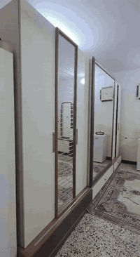 السلام عليكم غرفه تركيه للبيع 10قطع كلش نضيفه وبعد طبله قطعه ما مصورهم السعر مليون 200وبيه مجال الرقم :***********
