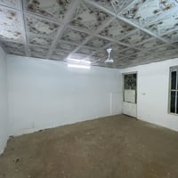 مشتمل للايجار • 200م • قرب جامع الحق المبين